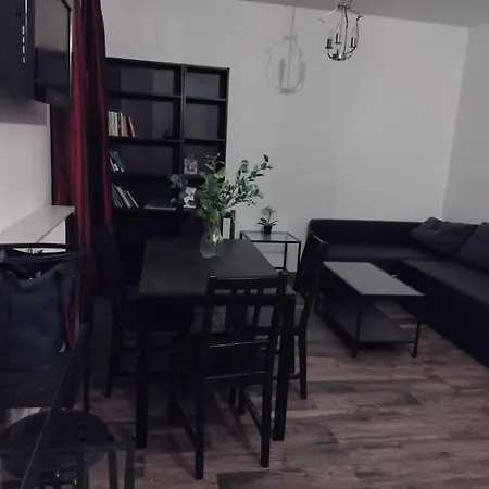 Maison Sur Seine Proche Paris, Metro Et Toutes Commodites Nyaraló